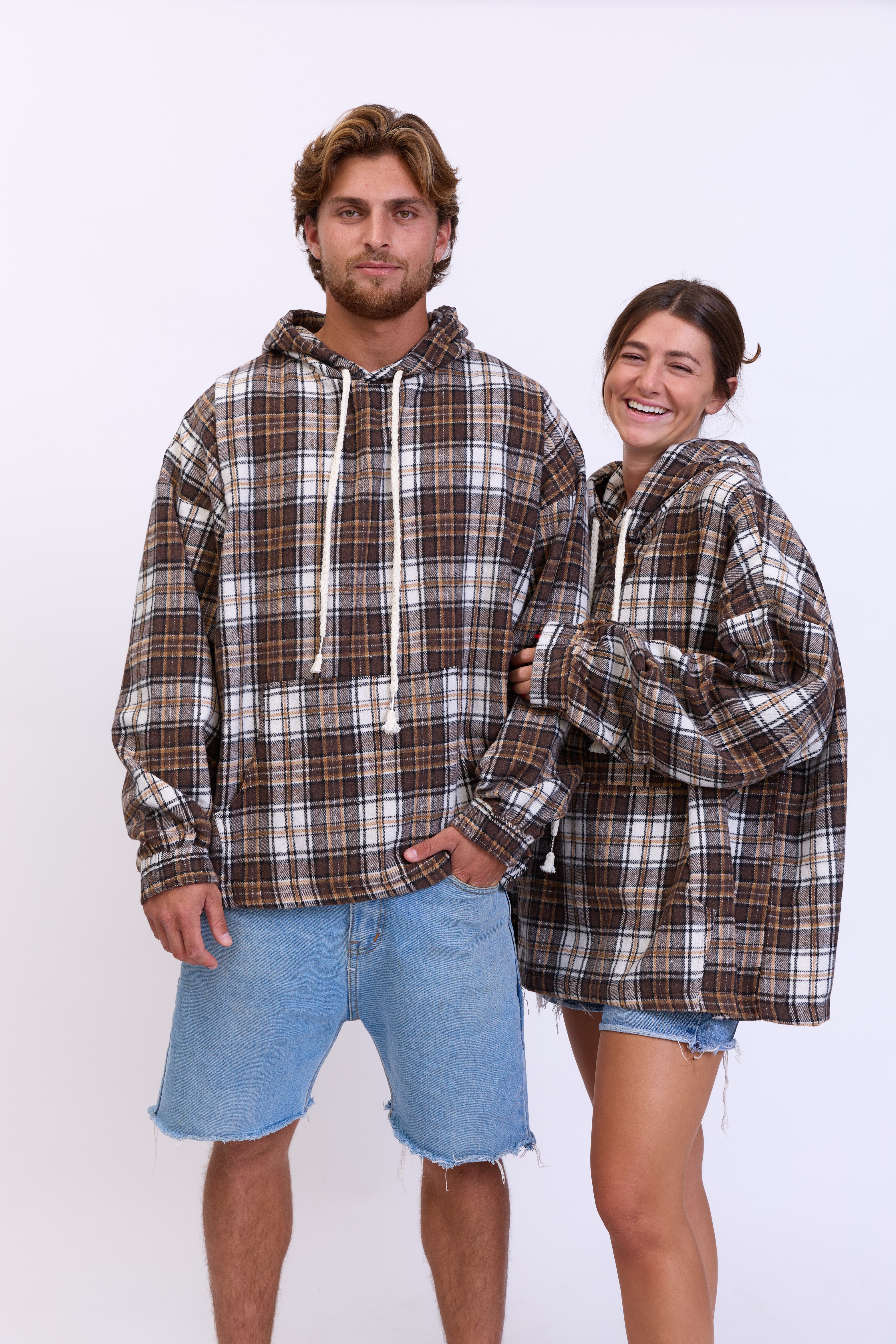 קפוצ׳ון משובץ חום