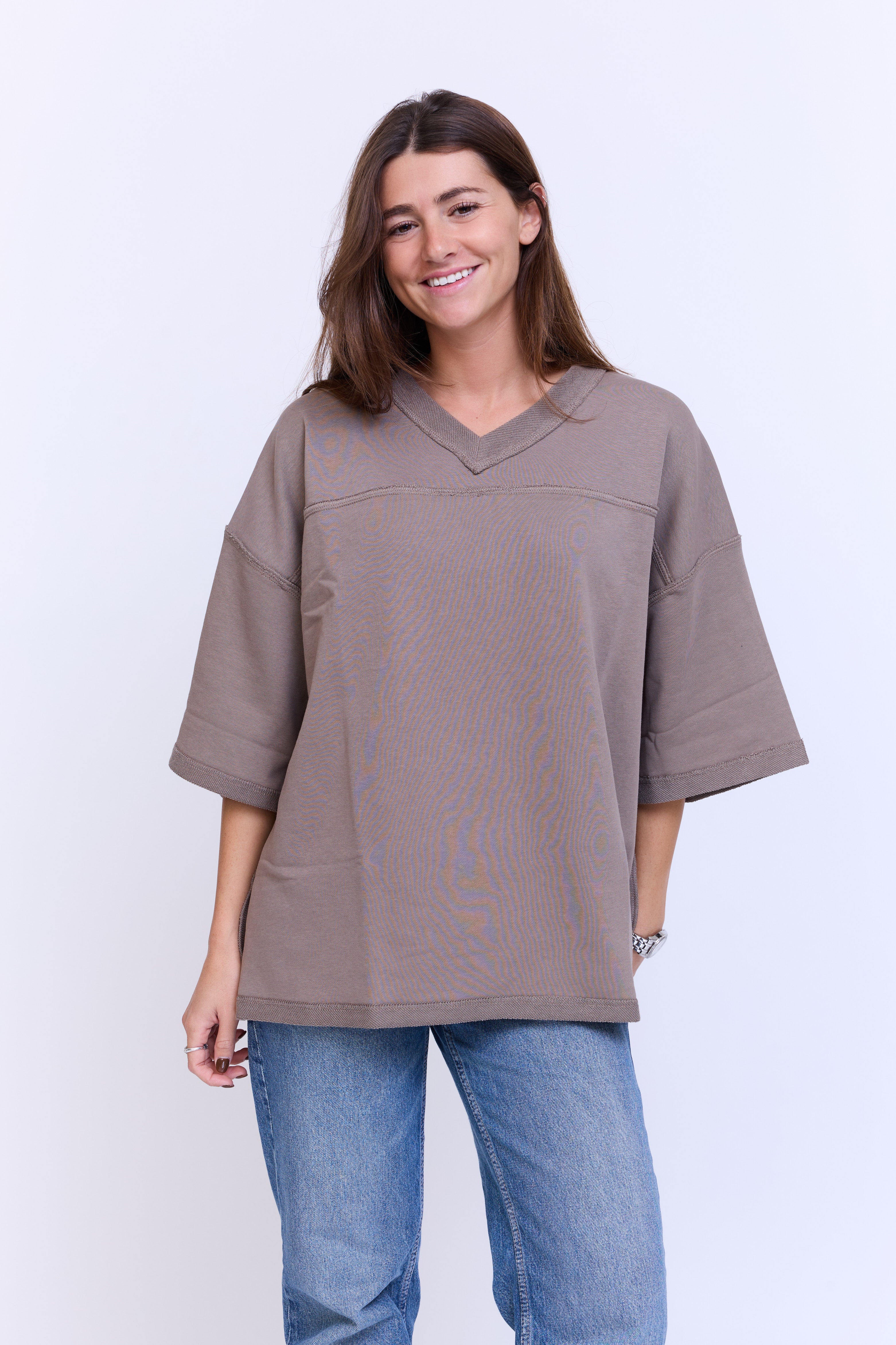 חולצה קצרה וי - חום