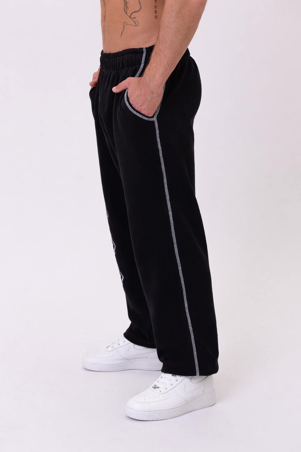 טרנינג ג'וגר שחור