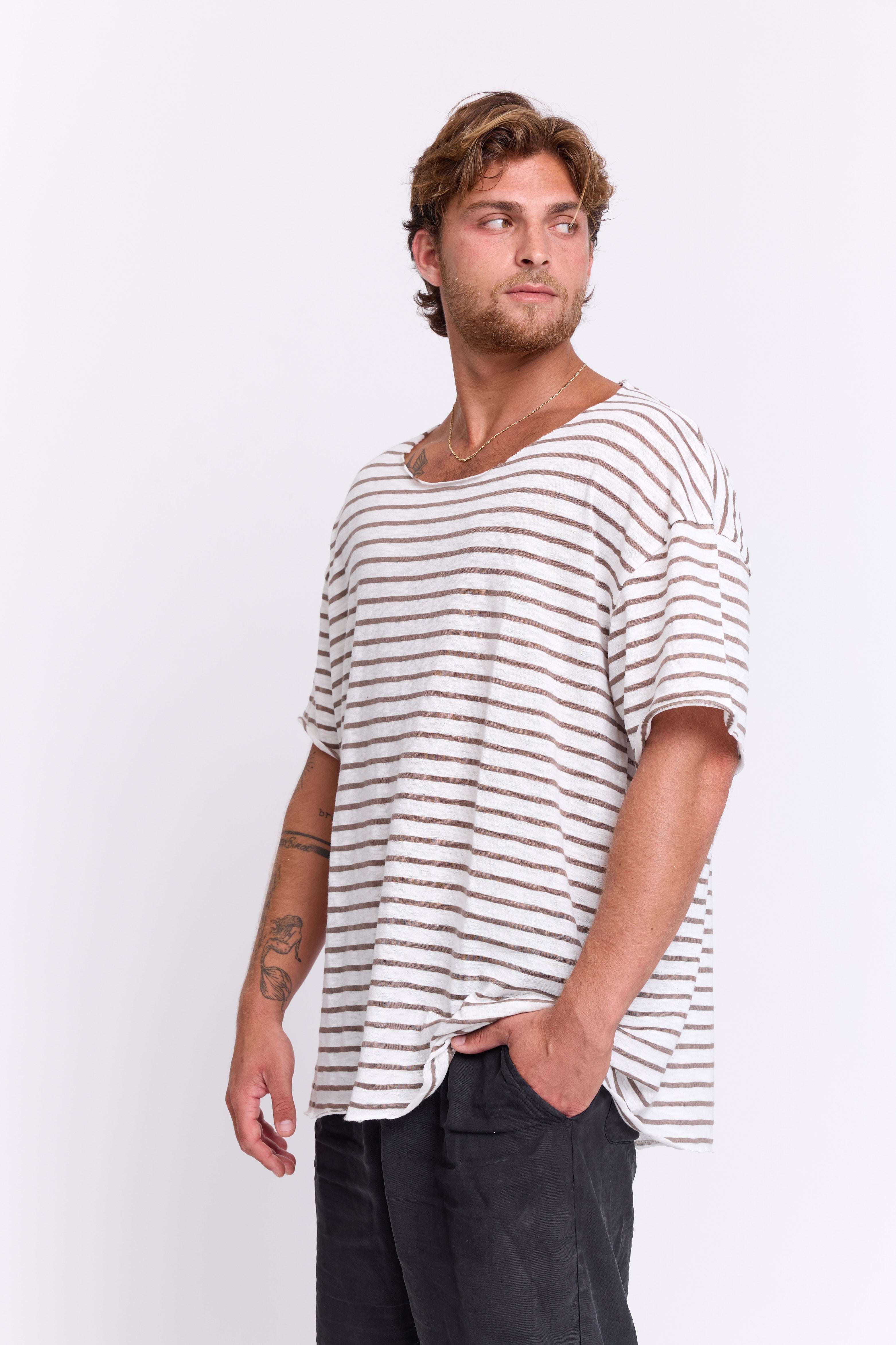 Monaco Tee – White & Brown